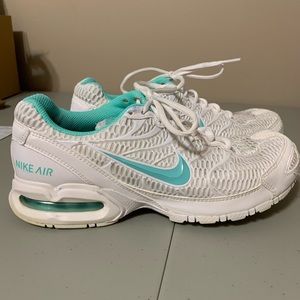 Nike Air Max Torch 4 women’s shoes, size 9